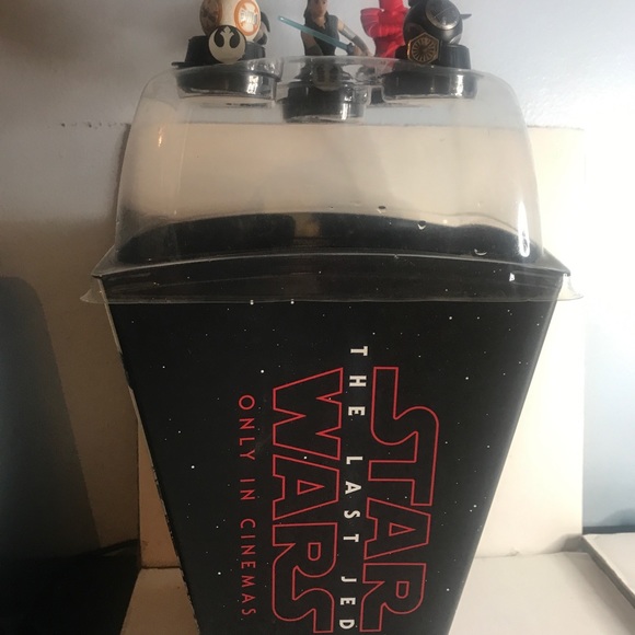 STAR WARS The Last Jedi Popcorn Bucket - Picture 3 of 9